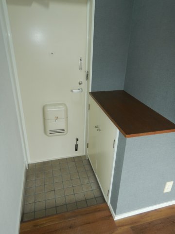 汲沢Sハイツ ２０２玄関