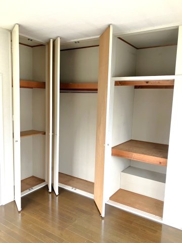 汲沢Sハイツ ２０２収納