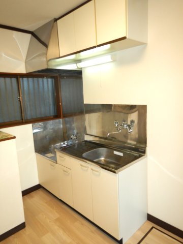 内海ハイツ １０３キッチン
