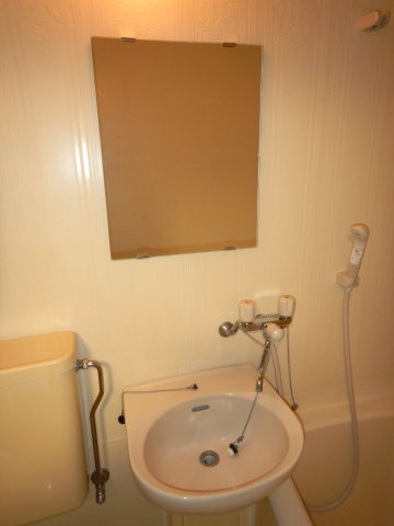 内海ハイツ １０３洗面所