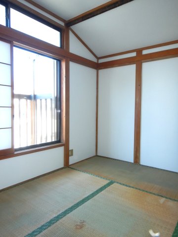 内海ハイツ ２０３和室
