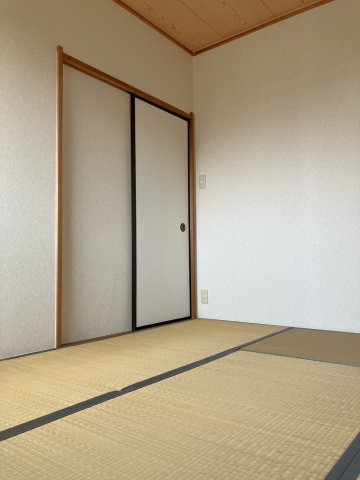 メゾネット田中 １０２和室