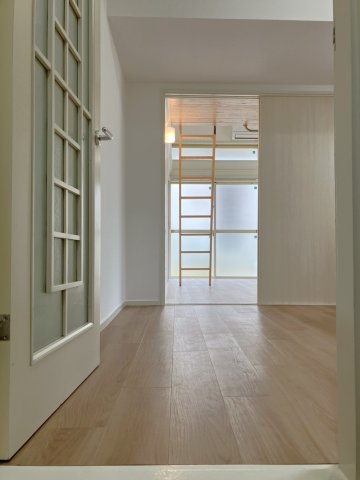 エクリューズ横濱立場 １０７居間・リビング