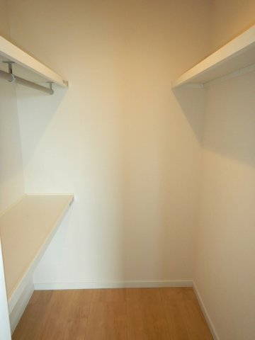 ラークス矢部 １０４収納