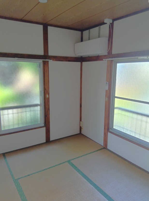 ハイツ戸上 ２０３和室