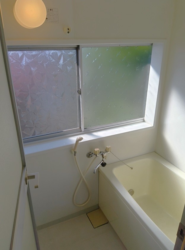 ハイツ戸上 ２０３風呂