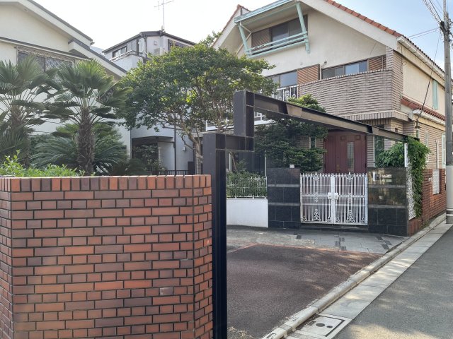 世田谷区祖師谷１丁目戸建 エントランス