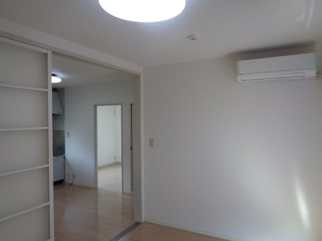 リバティハイツS 102洋室