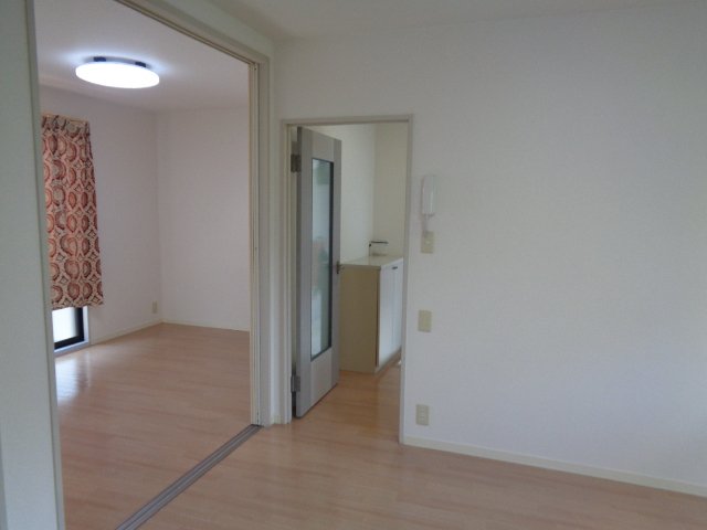 リバティハイツS 102キッチン