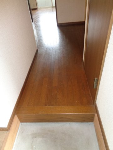 ツインハイムⅡ 202玄関