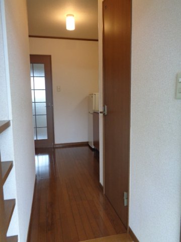 ツインハイムⅡ 205玄関