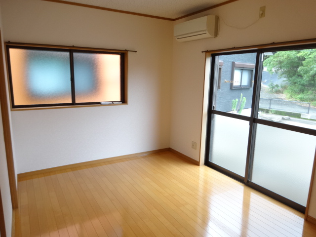 コスモハイツ 2-1居間・リビング