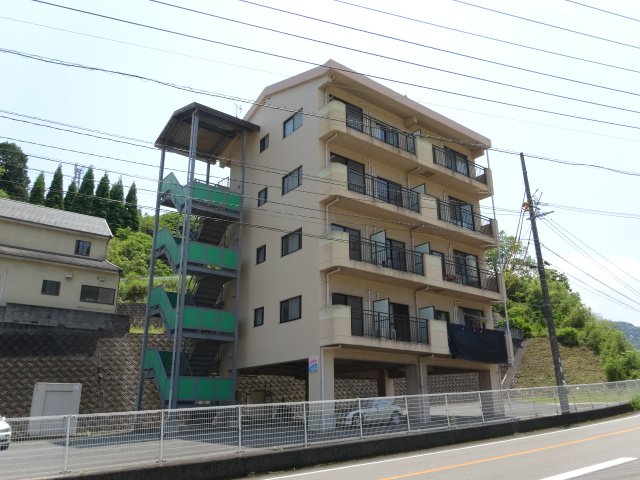 ねーる十八 401外観