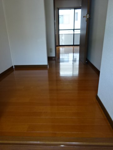 パラダイスマンション 107玄関