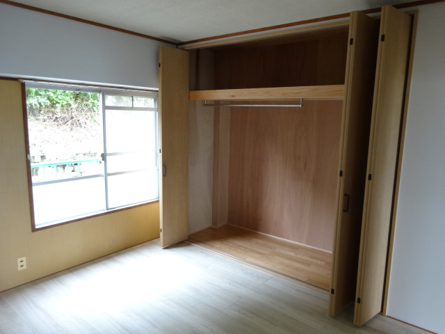 シーオンハイツみはらし 101収納