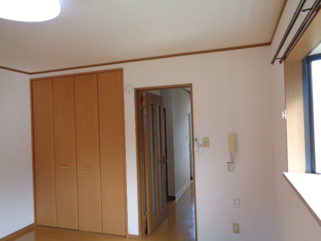 スイートハイム1 203洋室