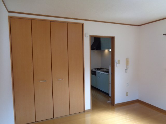 スイートハイム1 203洋室