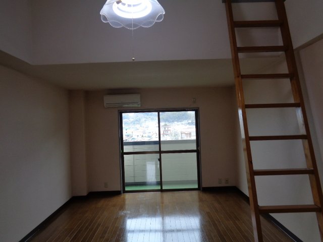 ワーフ1 405洋室