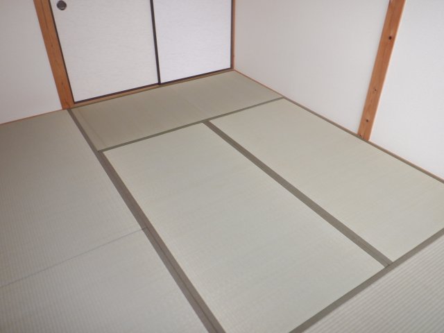楠ハイツ 205和室