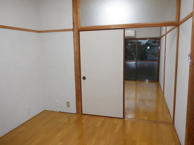 楠アパート 203内装