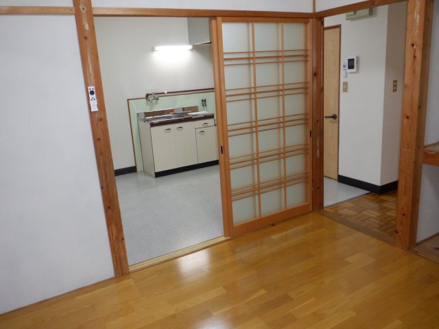 楠アパート 203内装