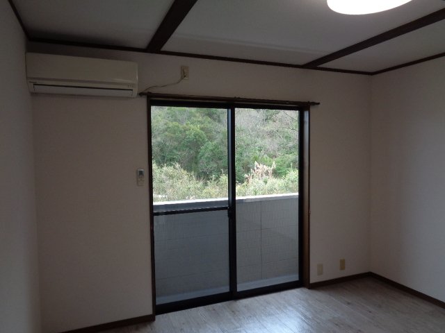 カレッジハウス21 202洋室