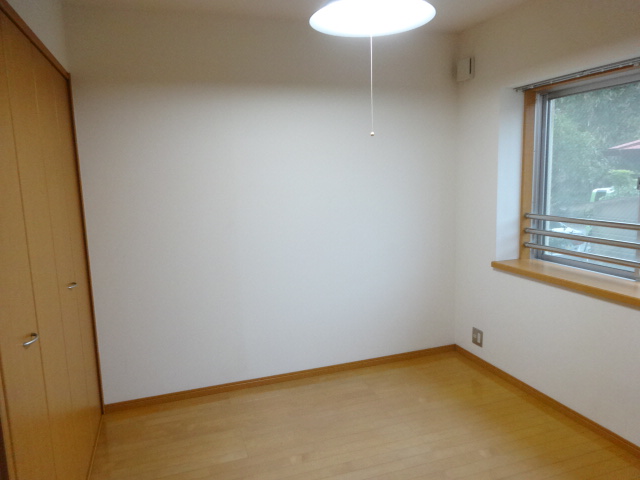 ハピネスアトヴィラ 101居間・リビング