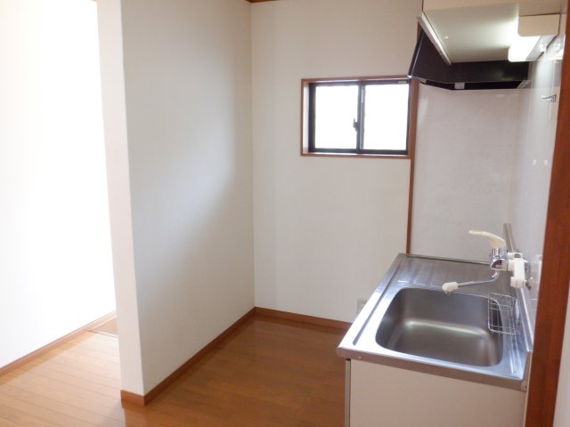 マリンハイツ 102号キッチン