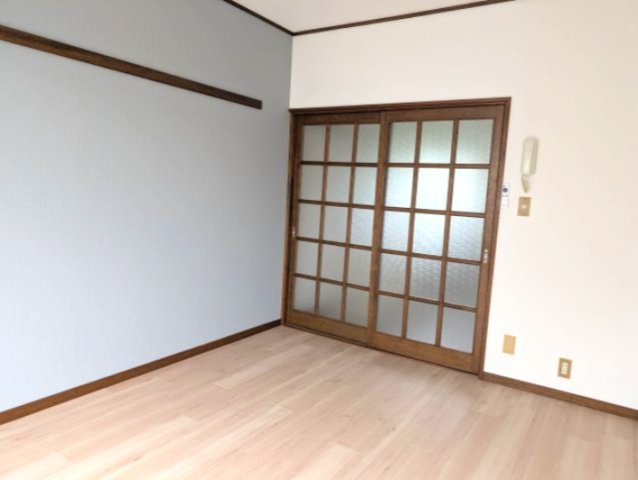 パラシオンN 201洋室