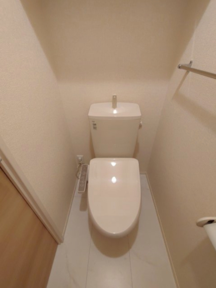 WhiteOak 2階トイレ