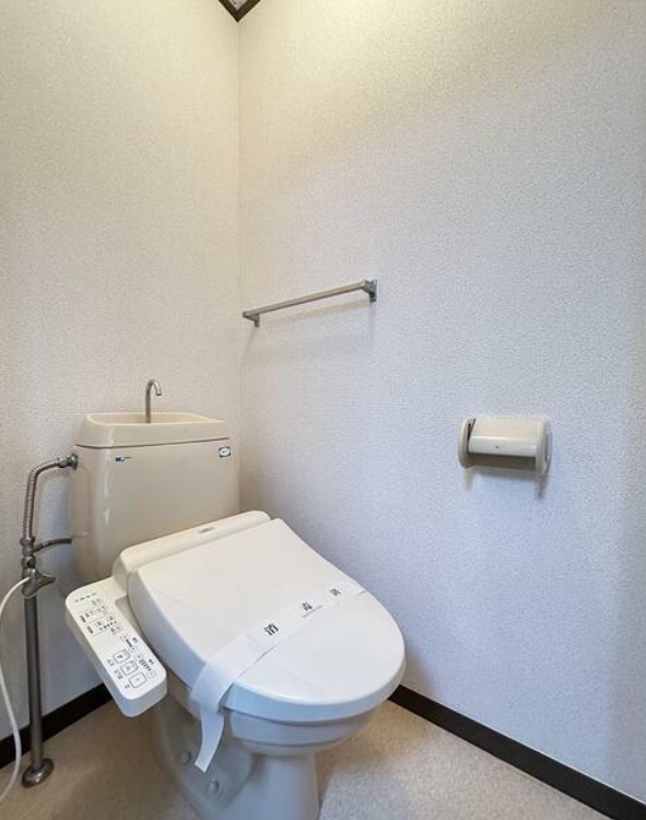 東京都杉並区井草１丁目 2階トイレ