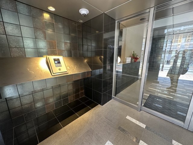 東京都台東区上野１丁目 10階エントランス