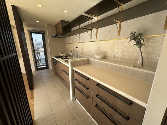 東京都台東区上野１丁目 10階キッチン