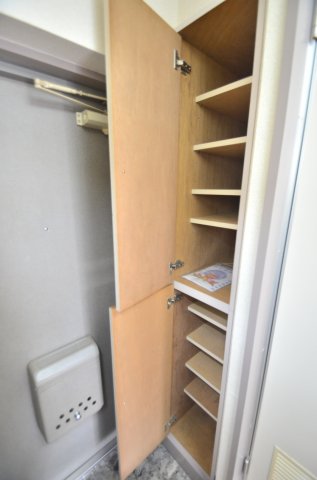 フローラル練馬 4階収納