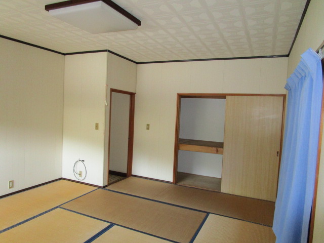 売家（姫戸町姫浦）7DK+倉庫 和室