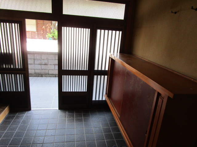 売家（姫戸町姫浦）7DK+倉庫 玄関