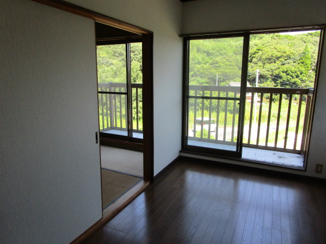 売家（三角町波多/古氷）6ＬＤＫ 洋室