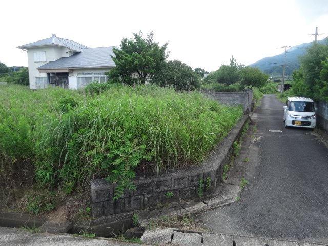 売地（天草市倉岳町/棚底） 前面道路含む現地写真