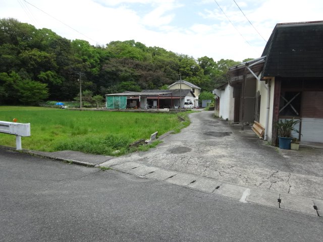 売地（上天草市大矢野町中/小平） 前面道路含む現地写真