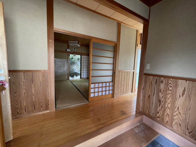売家（山下/大矢野）1DK 玄関